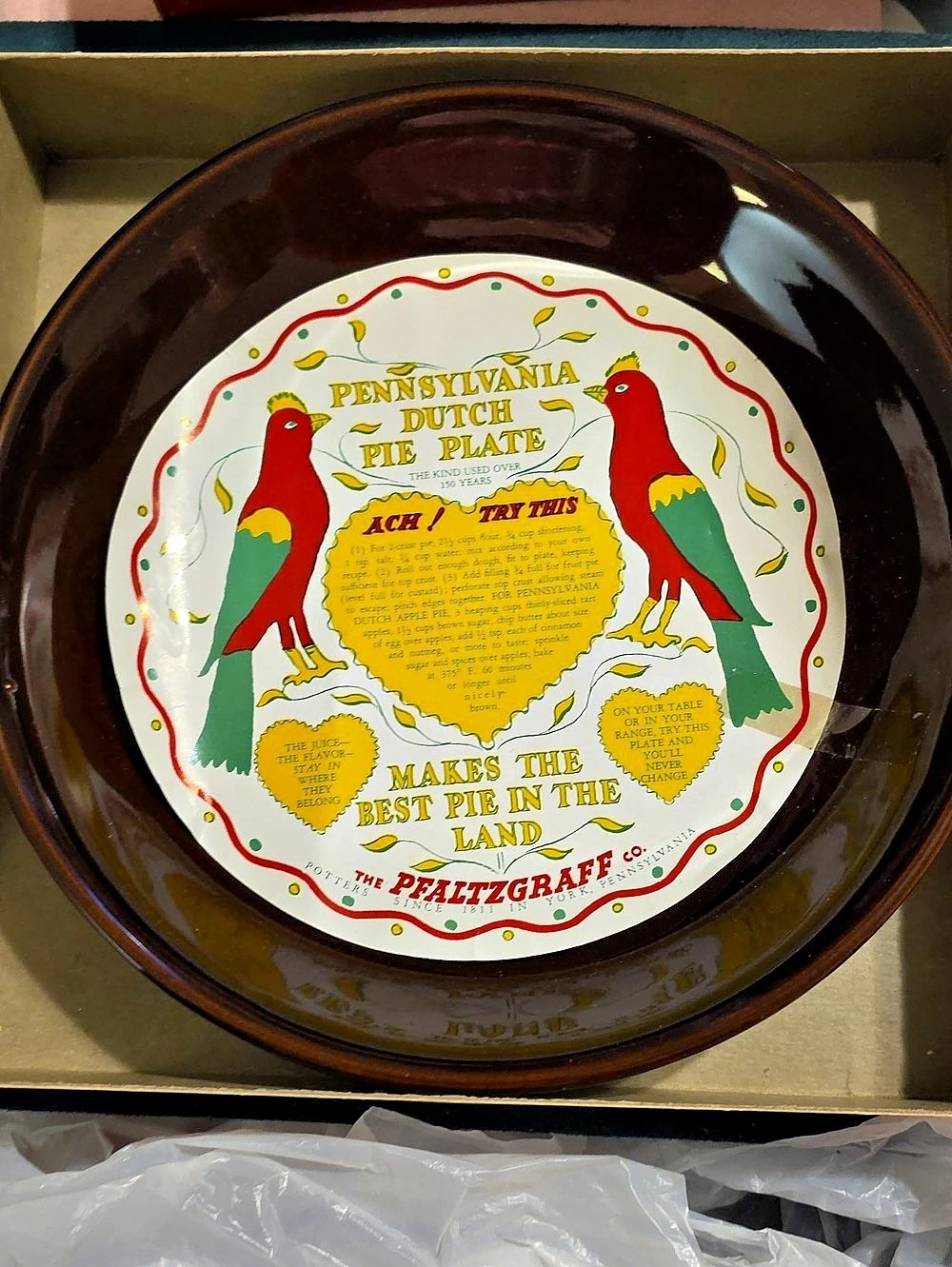 The Pfaltzgraff Co. Pennsylvania Dutch Pie Plate. Brown Pie Plate